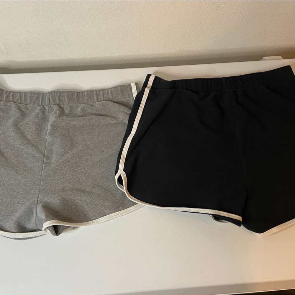 hollister comfy stretchy shorts